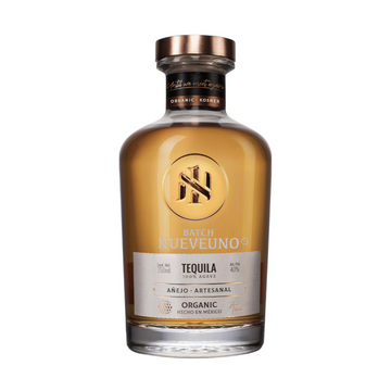 Nueveuno - Artesanal Organic Anejo Tequila - TIPXY