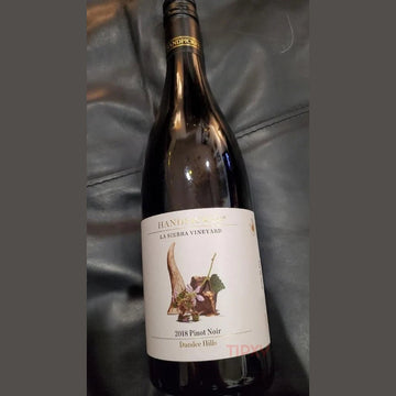 Handpicked La Sierra Vineyard Dundee Hills