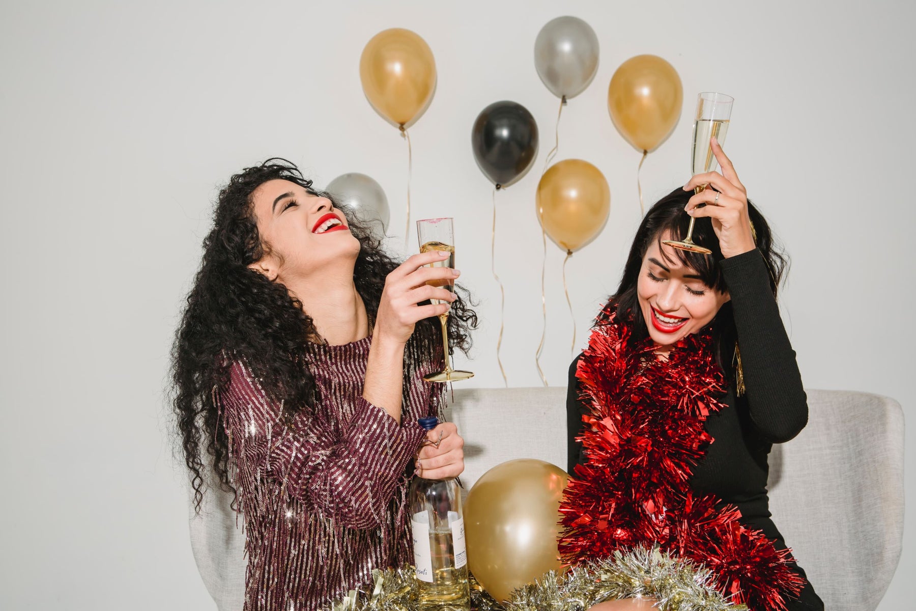 Food and Drink Pairings for New Year's Eve at Home 2022