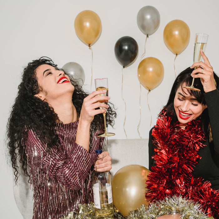 Food and Drink Pairings for New Year's Eve at Home 2022