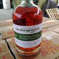 Cleveland Whiskey - Cleveland Underground Select Bourbon Whiskey Finished with Black Cherry Wood - TIPXY