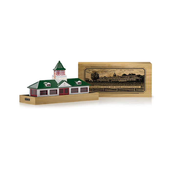 Calumet Farm - Ceramic Farm Decanter Kentucky Straight Bourbon Whiskey - TIPXY