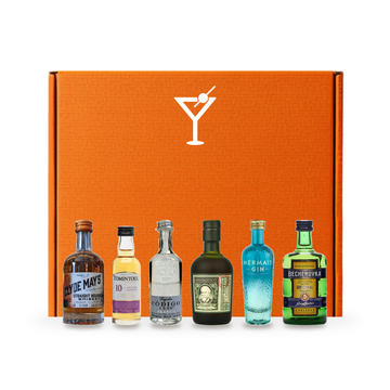 Tipxy Flight Club Mini — example flight of six 50ml minis: Clyde May's Bourbon, Tomintoul 10, Código 1530 Blanco, Diplomático Reserva Exclusiva, Mermaid Gin, Becherovka